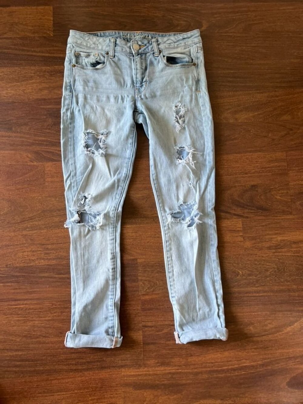 American Eagle Skinny Jeans Size 8 Regular Light Wash Distressed Ripped Cuffed